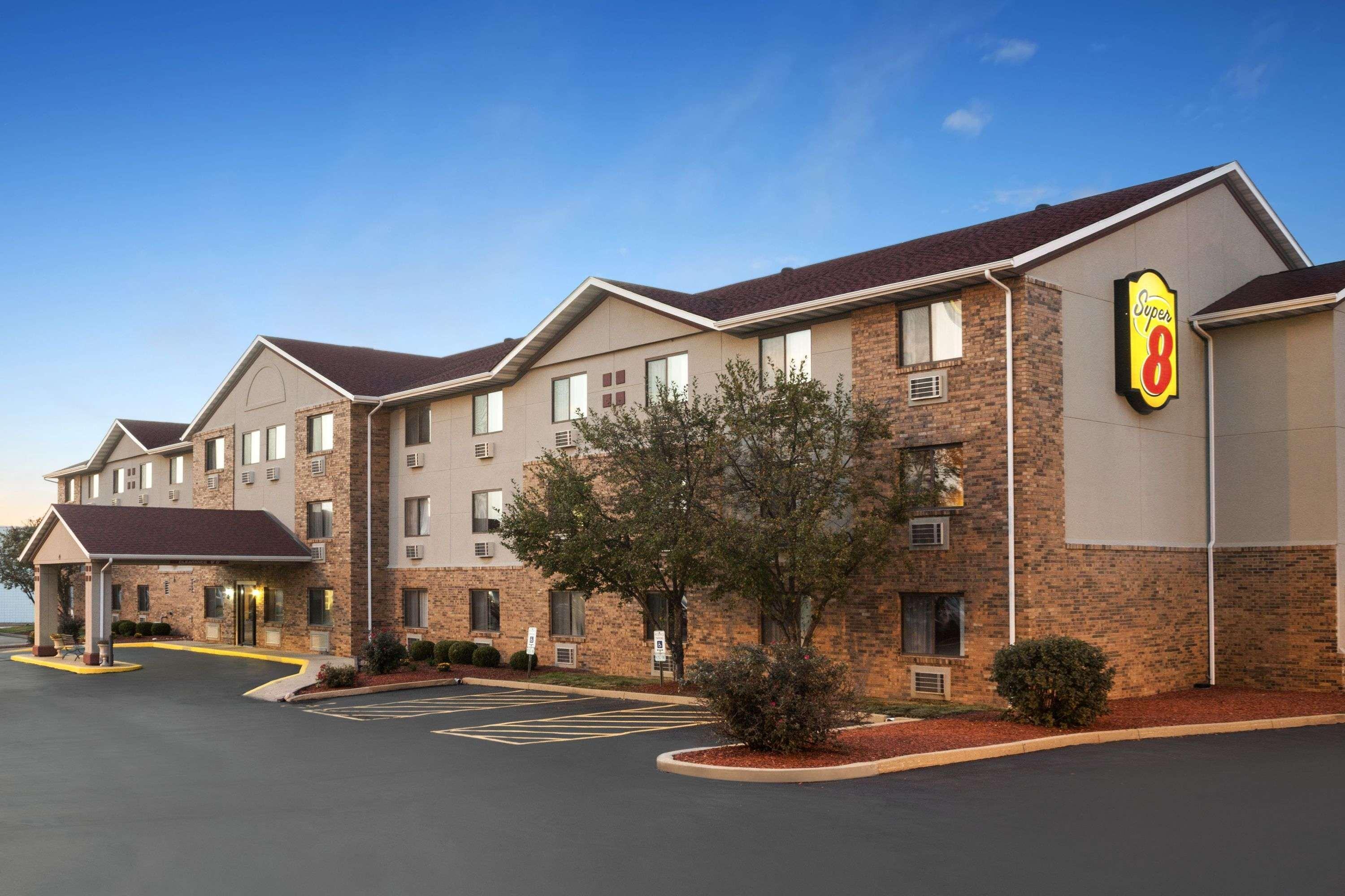 ซูเปอร์ 8 บาย วินด์แฮม แฟร์วิวไฮต์-เซนต์หลุยส์ Motel แฟร์วิว ไฮท์ส ภายนอก รูปภาพ