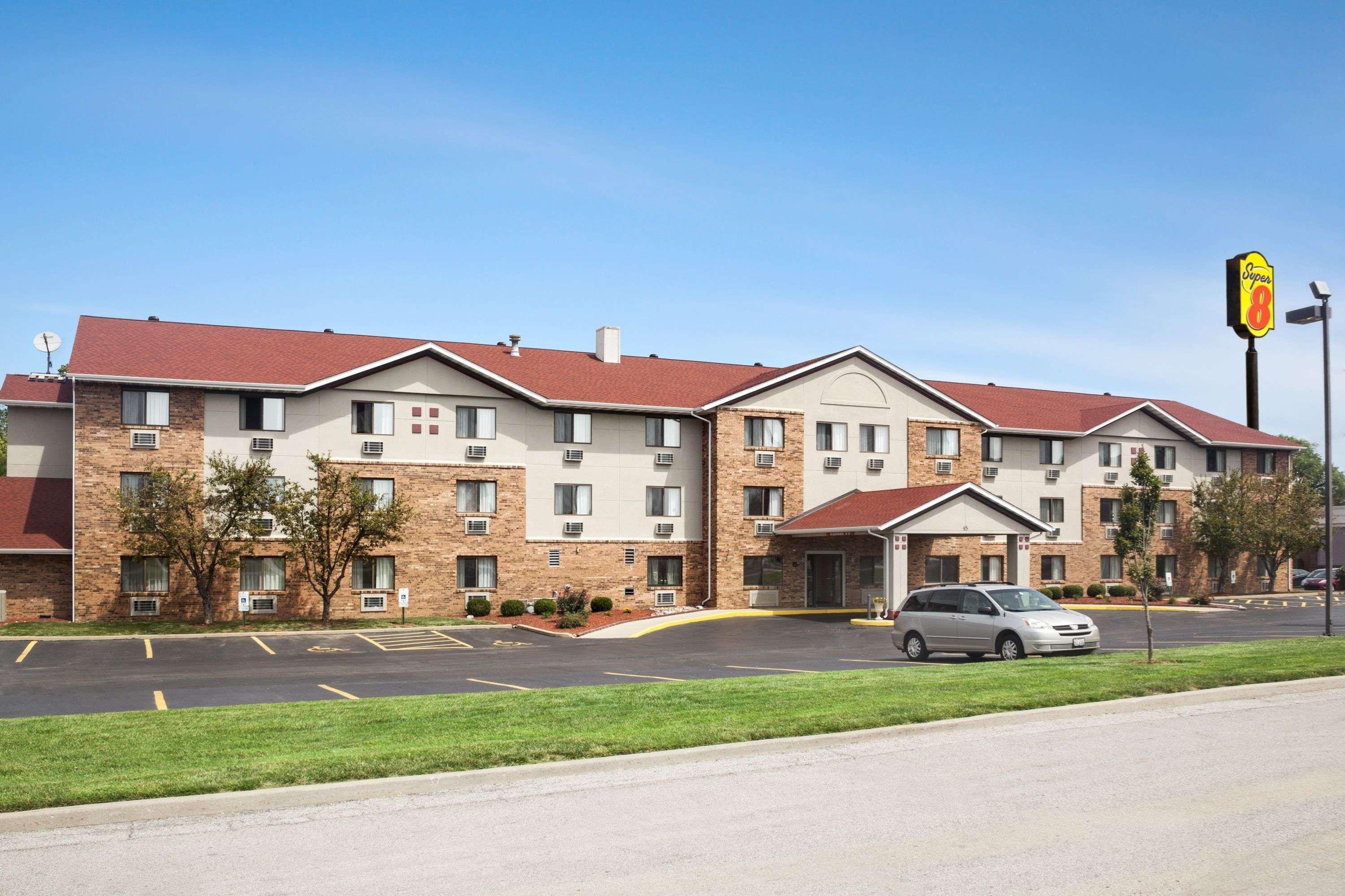 ซูเปอร์ 8 บาย วินด์แฮม แฟร์วิวไฮต์-เซนต์หลุยส์ Motel แฟร์วิว ไฮท์ส ภายนอก รูปภาพ