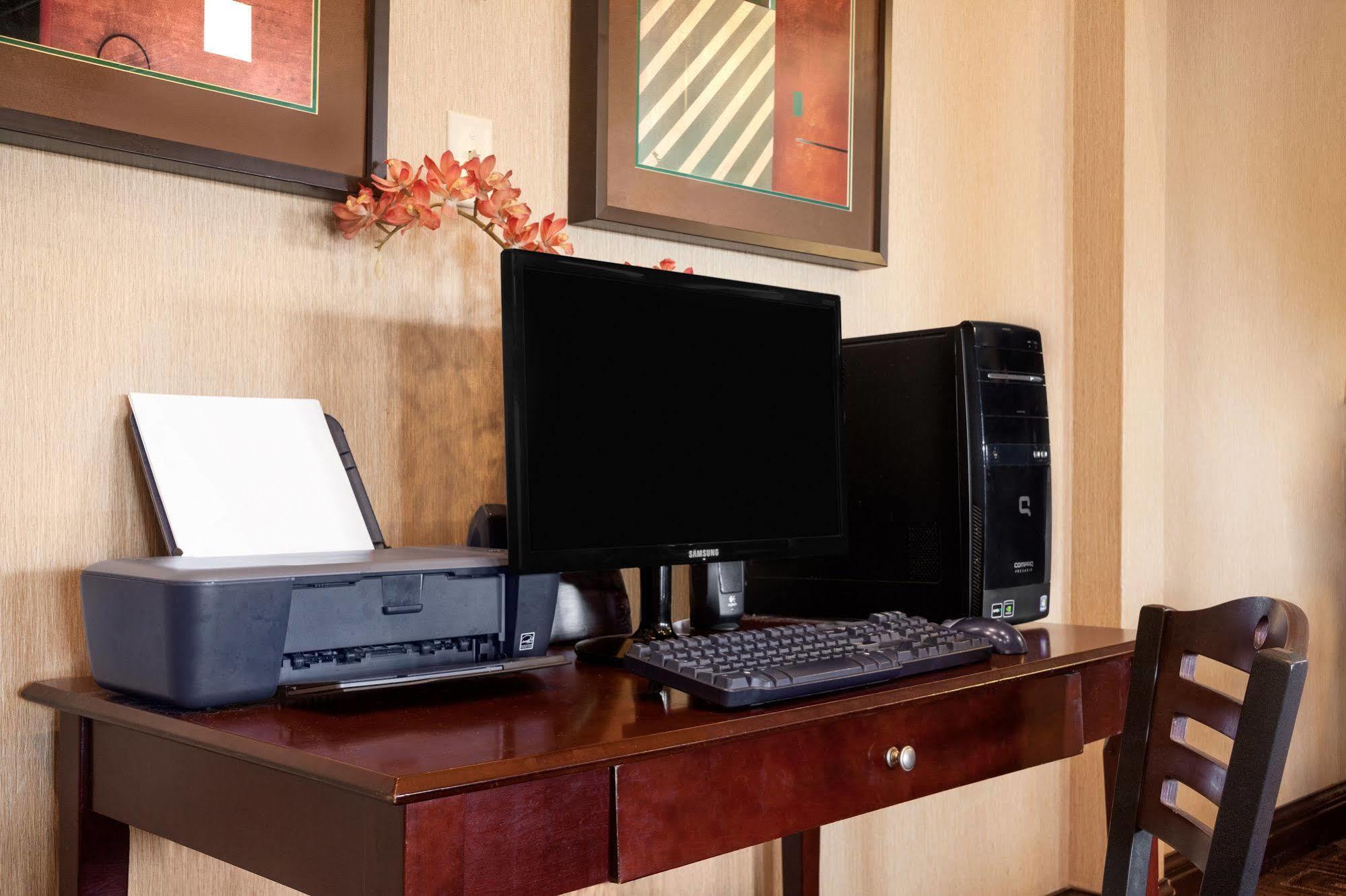 ซูเปอร์ 8 บาย วินด์แฮม แฟร์วิวไฮต์-เซนต์หลุยส์ Motel แฟร์วิว ไฮท์ส ภายนอก รูปภาพ
