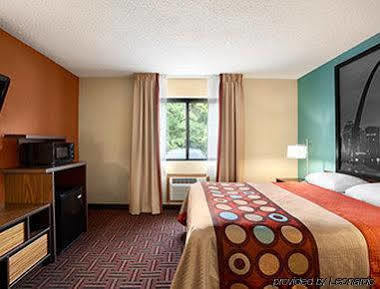 ซูเปอร์ 8 บาย วินด์แฮม แฟร์วิวไฮต์-เซนต์หลุยส์ Motel แฟร์วิว ไฮท์ส ภายนอก รูปภาพ